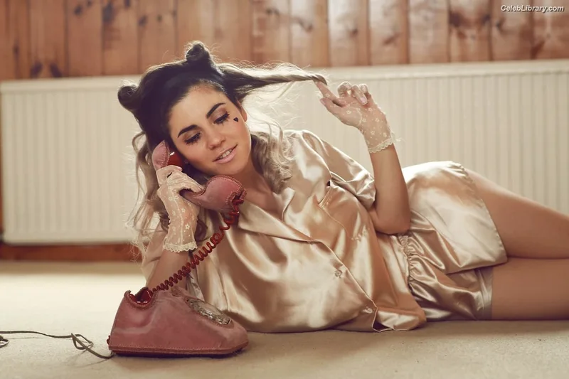 Marina Diamandis photo 14 of 534