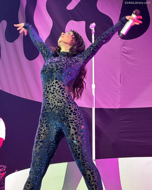 Marina Diamandis photo 15 of 534
