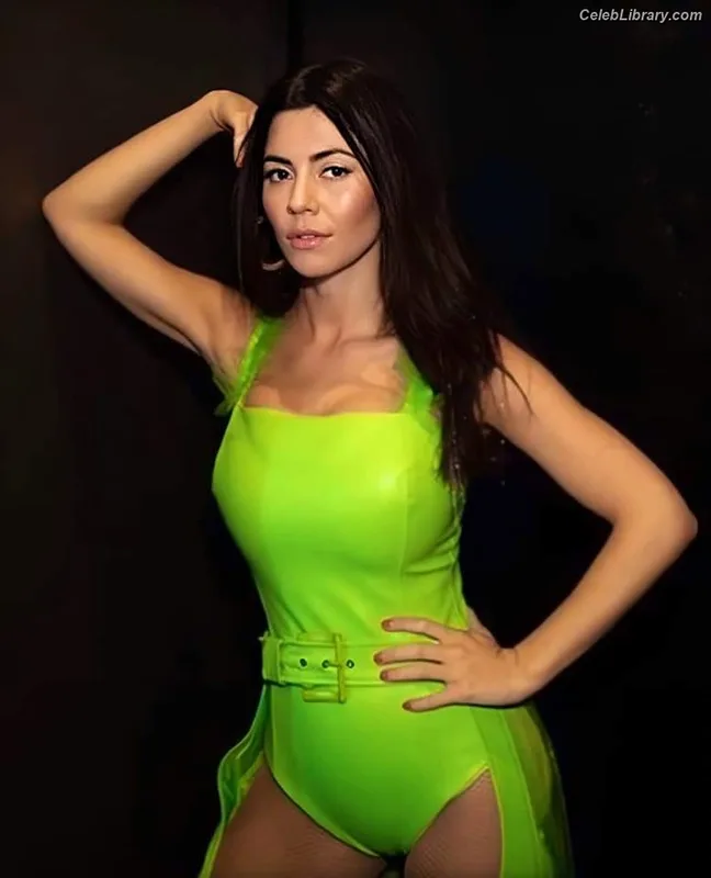 Marina Diamandis photo 14 of 534