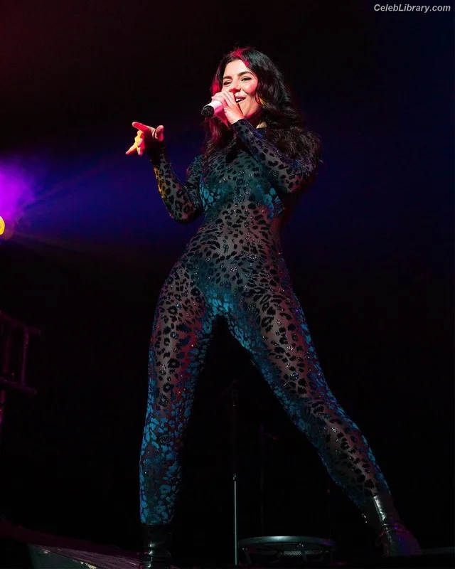 Marina Diamandis photo 21 of 534