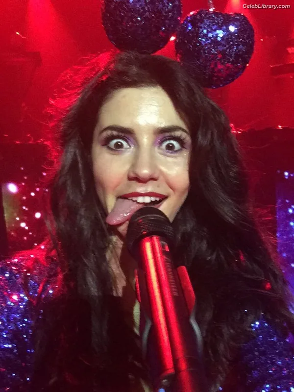 Marina Diamandis photo 10 of 534