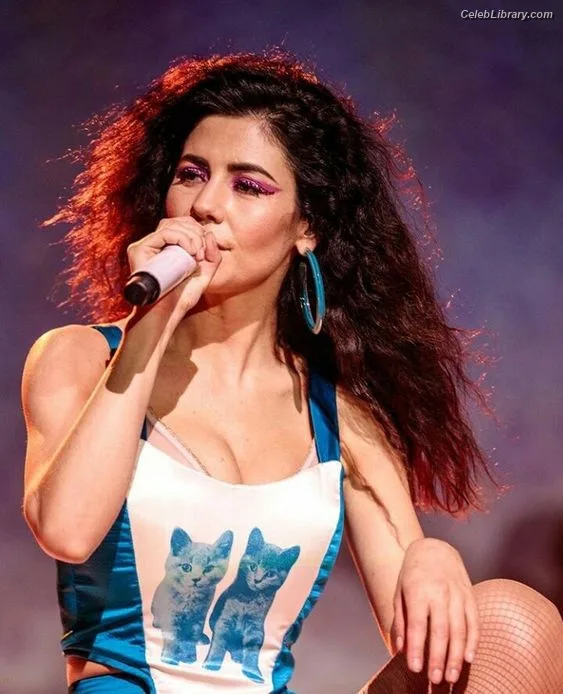 Marina Diamandis photo 15 of 534
