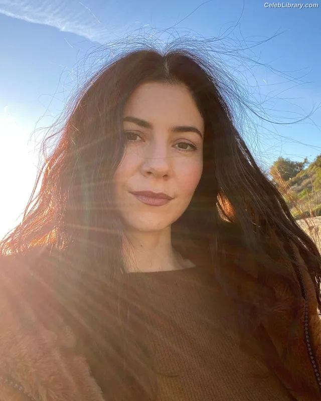 Marina Diamandis photo 3 of 534