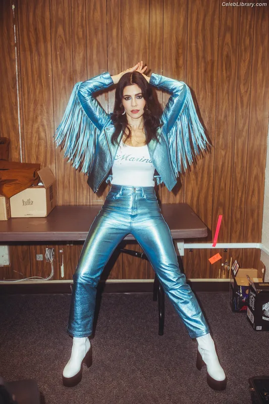 Marina Diamandis photo 9 of 534