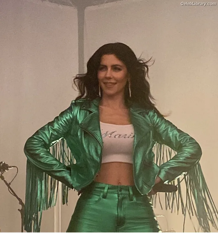 Marina Diamandis photo 11 of 534