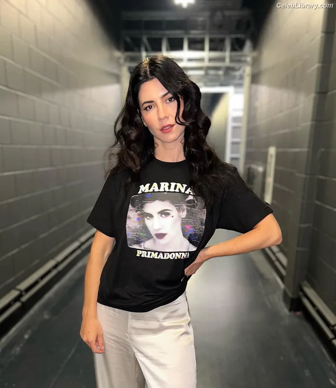 Marina Diamandis photo 5 of 534