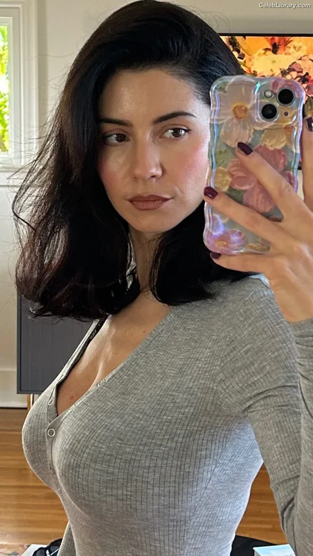 Marina Diamandis photo 14 of 534