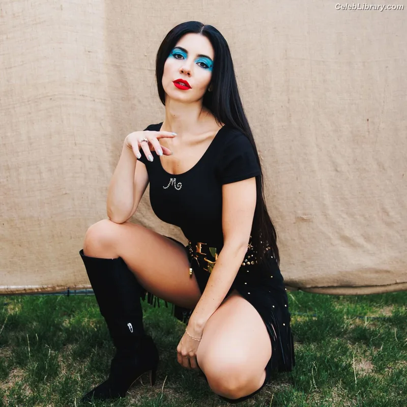 Marina Diamandis photo 8 of 534