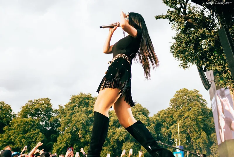 Marina Diamandis photo 14 of 534