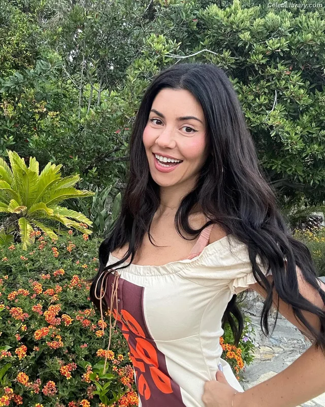 Marina Diamandis photo 24 of 534