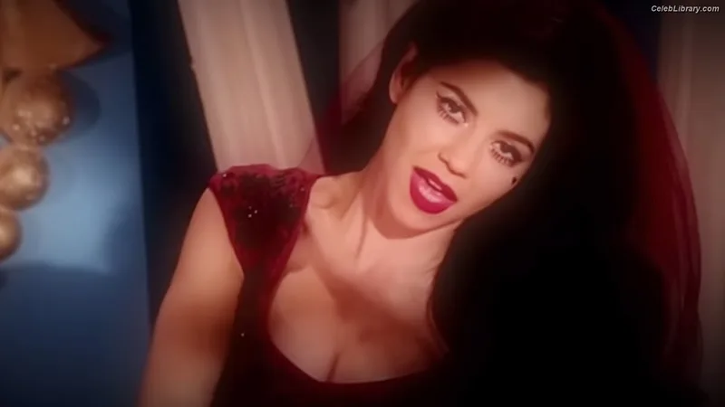 Marina Diamandis photo 6 of 534
