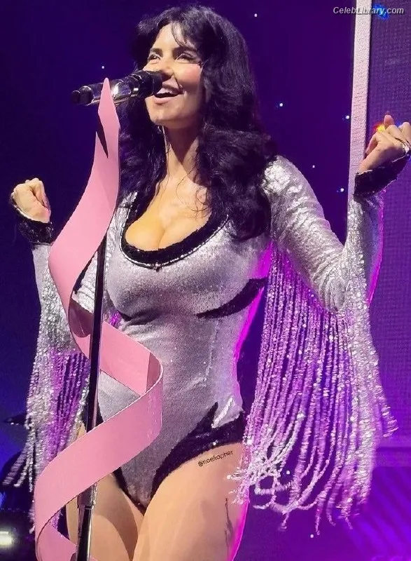 Marina Diamandis photo 13 of 534