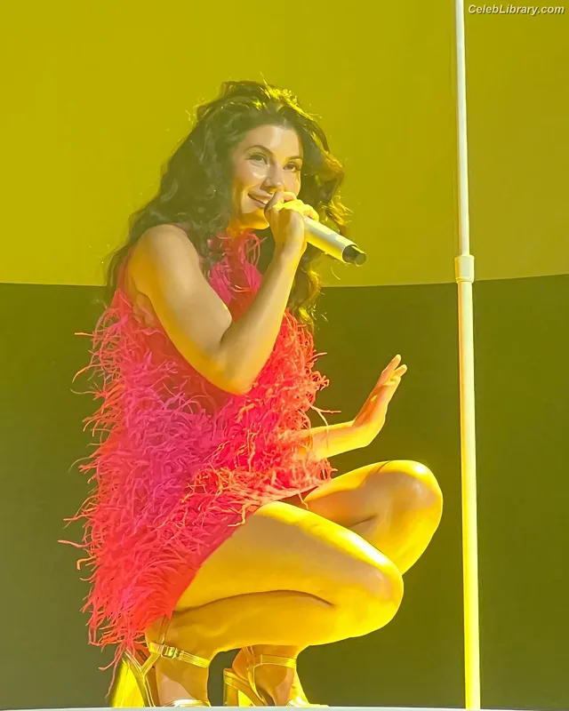 Marina Diamandis photo 3 of 534