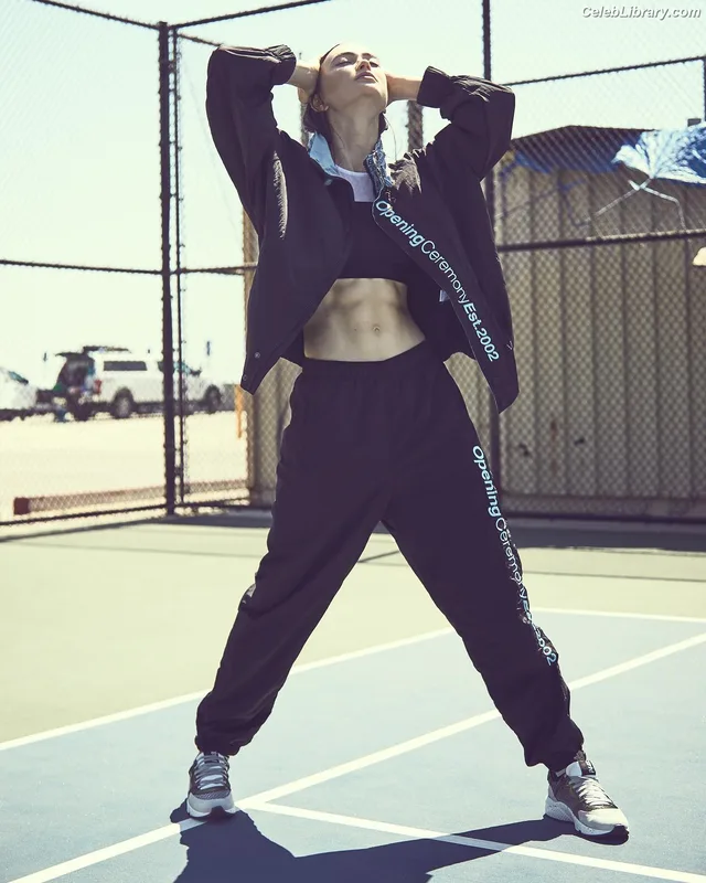 Marina Mazepa photo 1 of 61