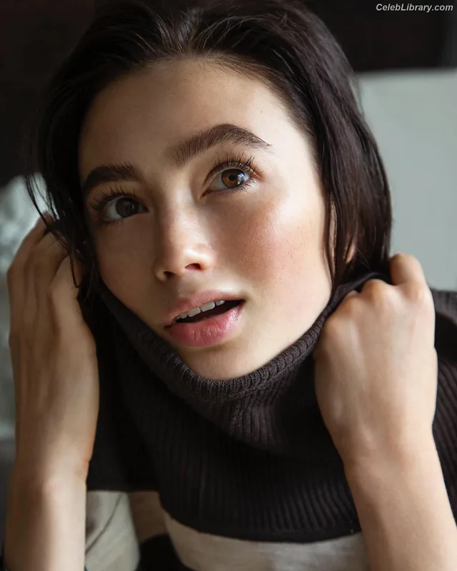 Marina Mazepa photo 15 of 61