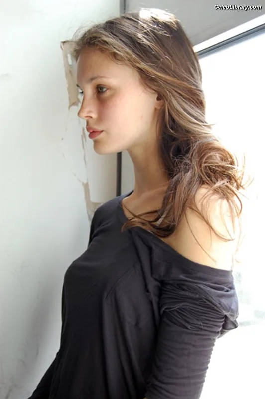 Marine Vacth photo 8 of 32