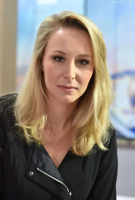 Marion Maréchal photo 3 of 86