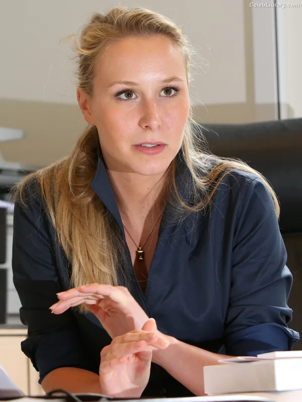 Marion Maréchal photo 4 of 86