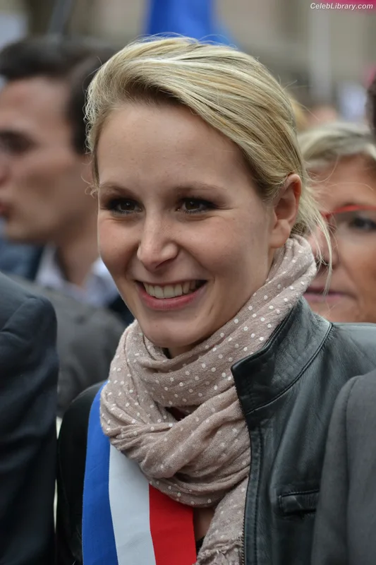 Marion Maréchal photo 16 of 86