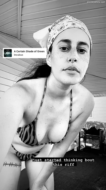 Marisa Dabice photo 2 of 70