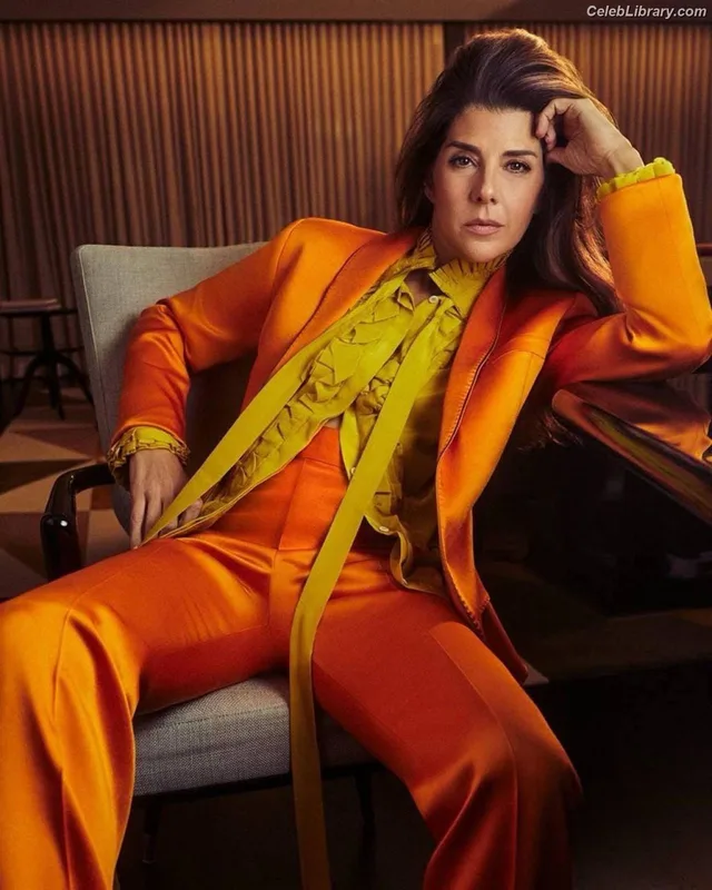 Marisa Tomei photo 9 of 68