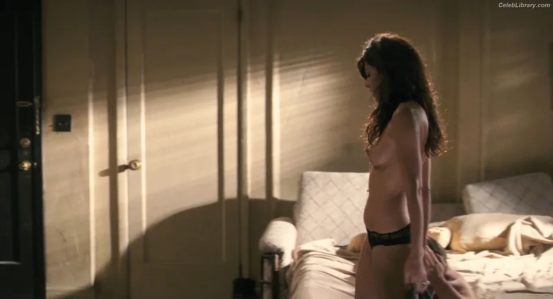 Marisa Tomei photo 7 of 68