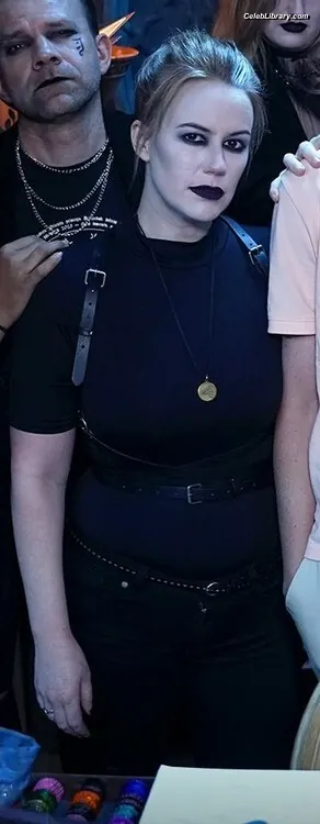 Marisha Ray photo 17 of 1083