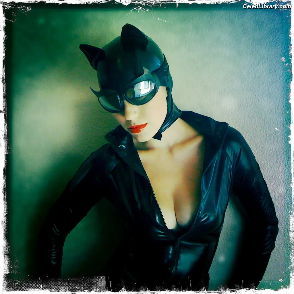 Marisha Ray photo 2 of 1083