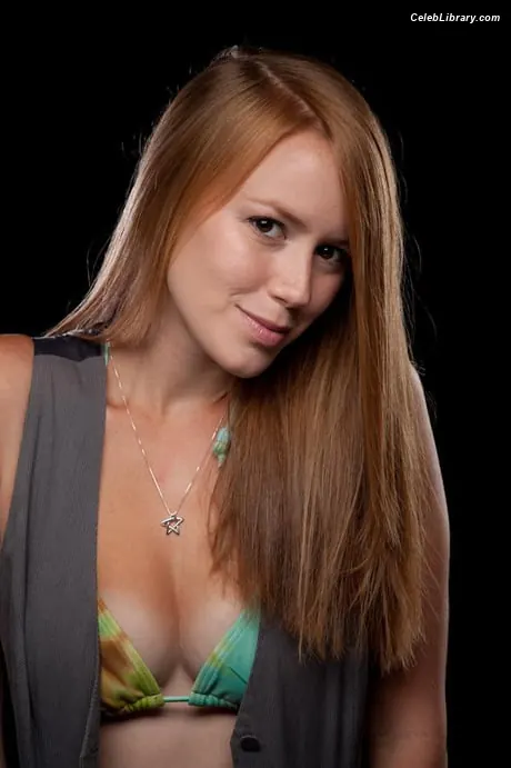 Marisha Ray photo 21 of 1083