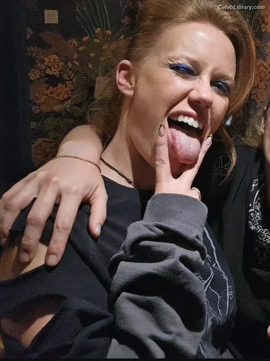 Marisha Ray photo 4 of 1057