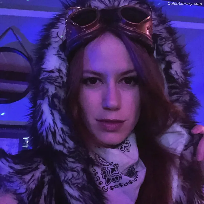 Marisha Ray photo 19 of 1057