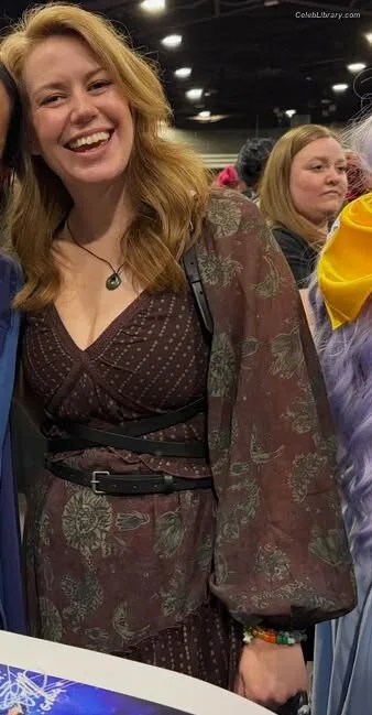 Marisha Ray photo 1 of 1057