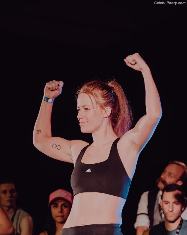 Marisha Ray photo 14 of 1057