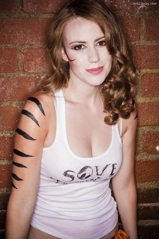 Marisha Ray photo 1 of 1057