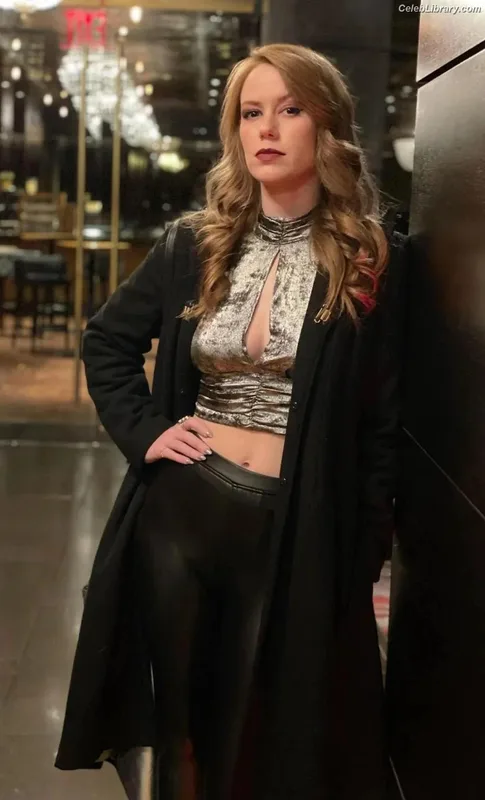 Marisha Ray photo 10 of 1057