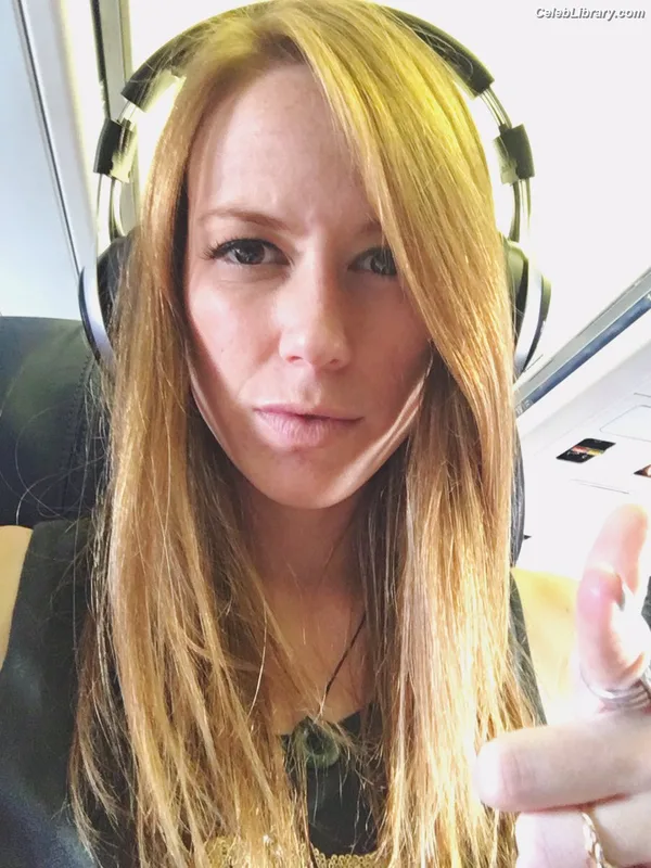 Marisha Ray photo 8 of 1057