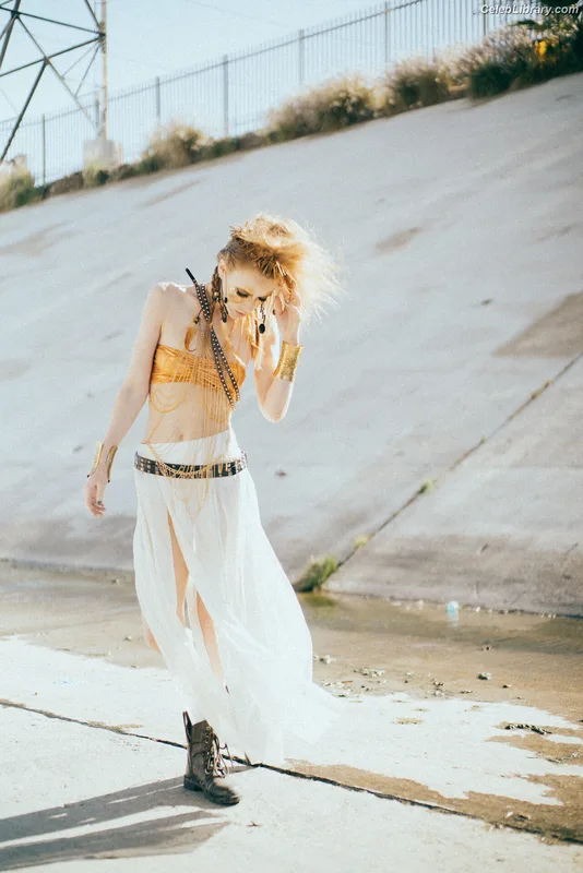 Marisha Ray photo 21 of 1057