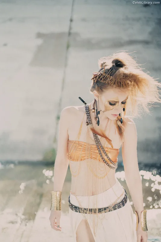 Marisha Ray photo 6 of 1057