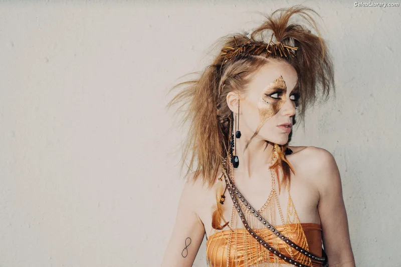 Marisha Ray photo 11 of 1057