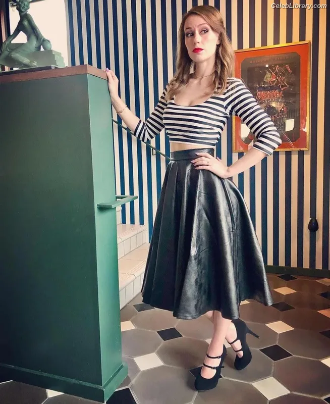 Marisha Ray photo 24 of 1057
