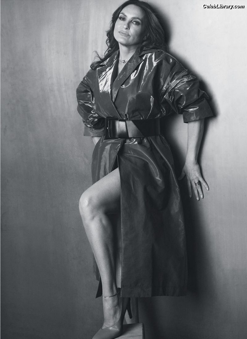 Mariska Hargitay photo 4 of 183