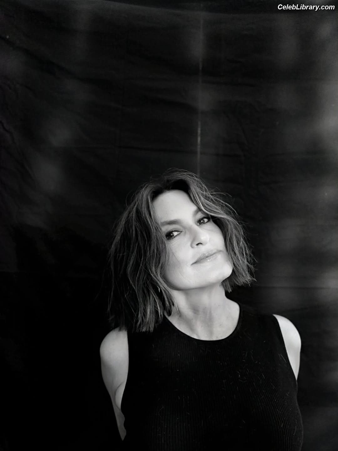 Mariska Hargitay photo 5 of 183