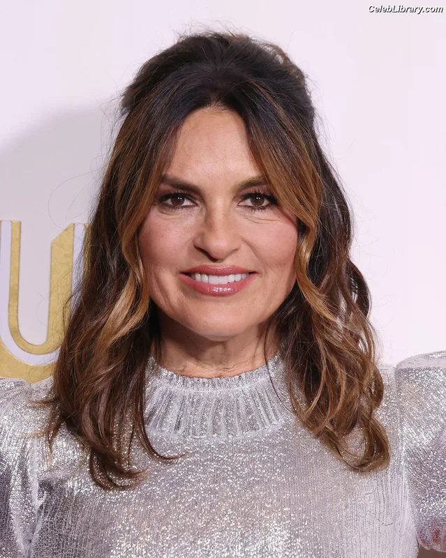 Mariska Hargitay photo 21 of 183