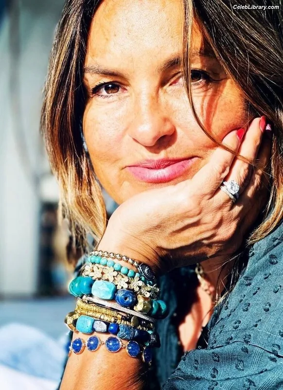 Mariska Hargitay photo 19 of 183