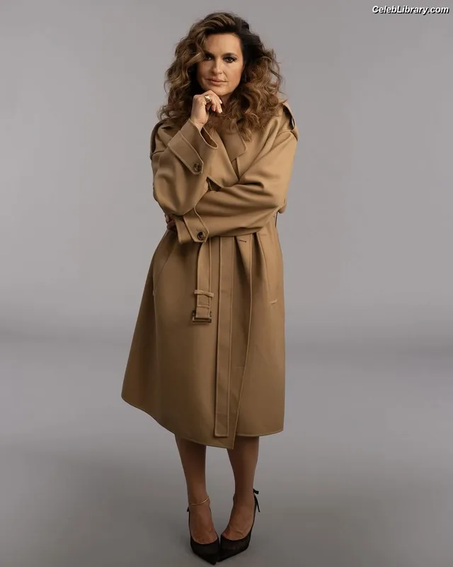 Mariska Hargitay photo 8 of 183