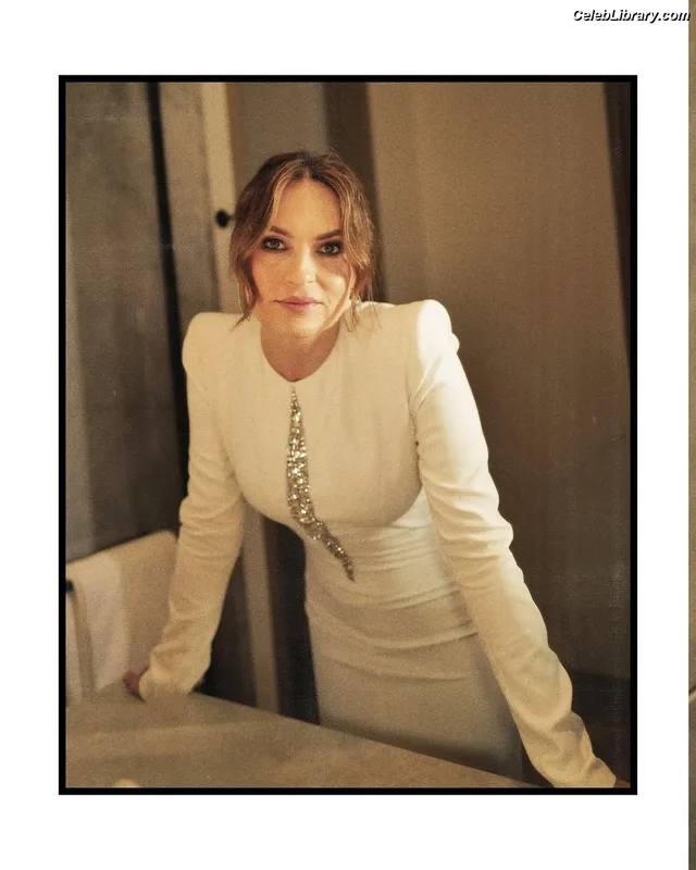 Mariska Hargitay photo 20 of 183