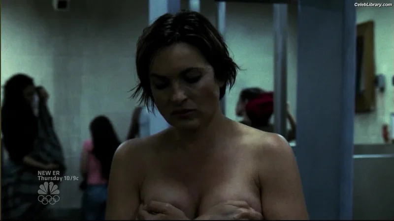 Mariska Hargitay photo 8 of 183