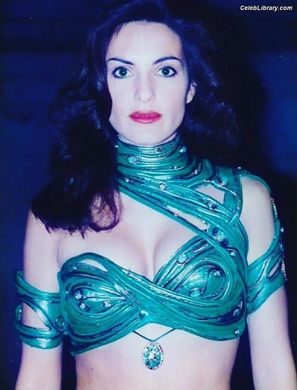 Mariska Hargitay photo 15 of 183