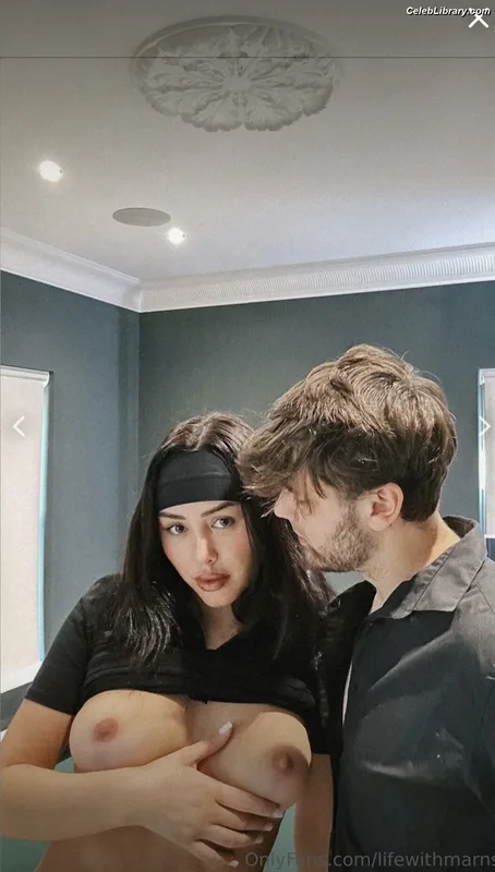 Marnie Simpson photo 3 of 661