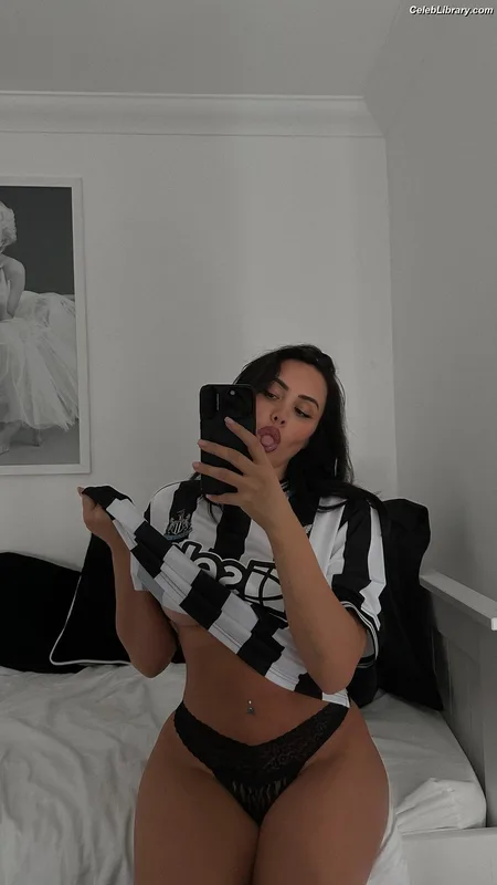 Marnie Simpson photo 5 of 661